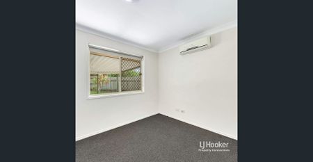 QUALITY 4 BEDROOM FAMILY HOME | SIDE ACCESS | QUIET CUL-DE-SAC! - Photo 3