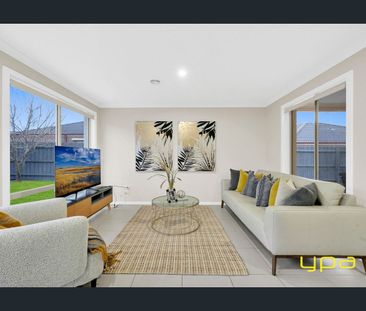 Don’t miss this stunning family rental in Lynbrook! - Photo 6