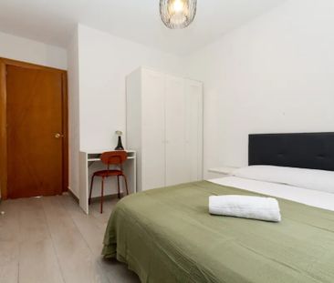 Calle de Saint Exupéry, Málaga, Andalusia 29007 - Photo 2