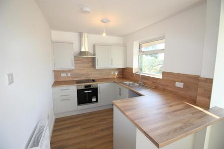 2 bedroom bungalow to rent - Photo 4