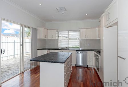 6 Finchley Street, Clovelly Park SA 5042 - House For Rent | Domain - Photo 4