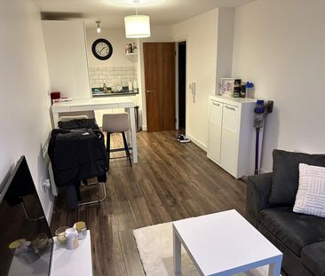 1 bedroom apartment to rent - Photo 2