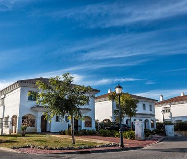 Casa o chalet de alquiler en Calle Arquitectos, 5, Riviera del Sol - Photo 6