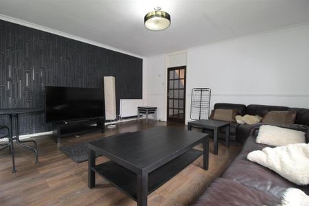 3 bedroom terraced house to rent - Photo 4