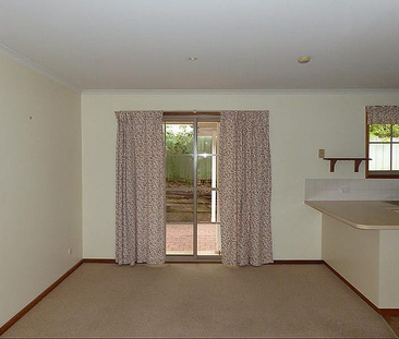 Contemporary & Convenient Living - Photo 3