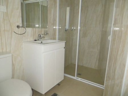 “Two Bedroom Apartment” - Photo 4