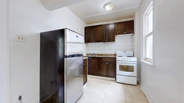 For Lease - 125 Bold Street Unit# 31, Hamilton, Ontario - Photo 1