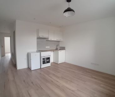 Location Appartement 2 pièces 34m² - Photo 2