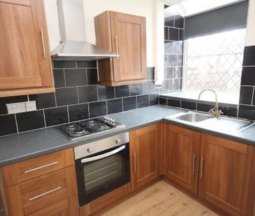 3 bedroom terraced house to rent - Photo 3