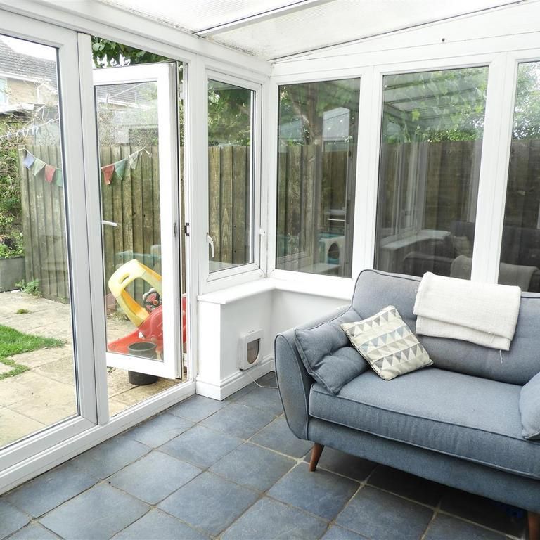 3 bedroom terraced house to rent - Photo 1