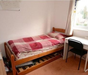 4 bedroom detached house to rent - Photo 5