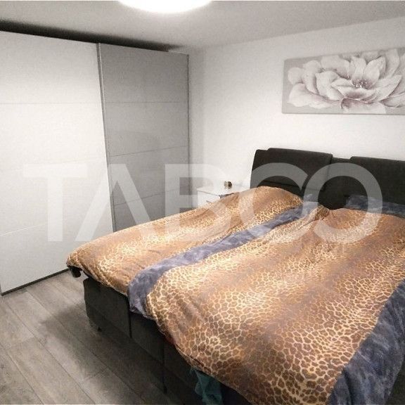 Casa de inchiriat cu 4 nivele avand etajele in regim hotelie - Photo 1