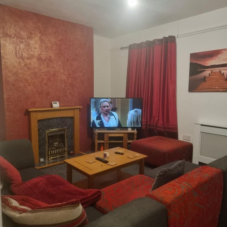 2 bedroom terraced house to rent - Photo 1