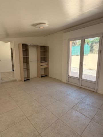Maison T4 r�nov�e de plain-pied avec jardin, - Photo 2