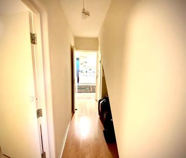 Court Mead, Northolt - Photo 2