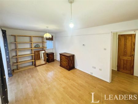 1 bedroom apartment to rent Little Cattins, Harlow, CM19 - Photo 2
