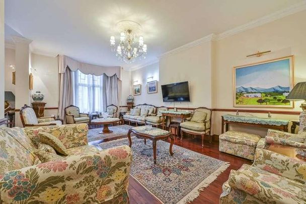 Bickenhall Mansions, Marylebone, W1U - Photo 1