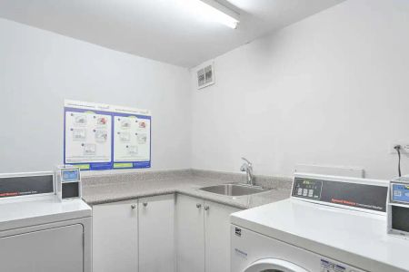 Carrefour Dorval — 2 Bedroom available at 455 Racine Avenue, Dorval - Photo 3