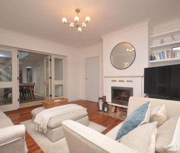 3 bedroom detached house to rent - Photo 2