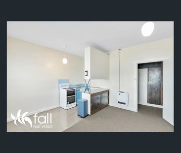 Modern & Convenient Living in Lenah Valley - Photo 6