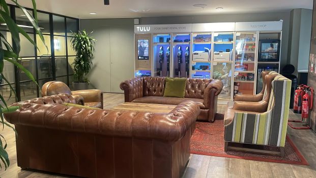 Gold Studio - Photo 1