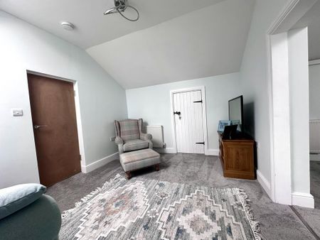 3 bedroom detached bungalow to rent - Photo 3