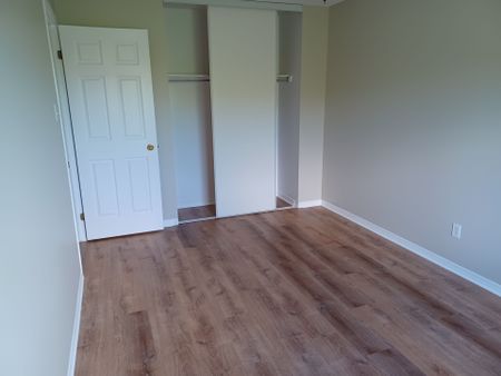 For Lease - 37 Banchory Crescent, Kanata, Ontario - Photo 4