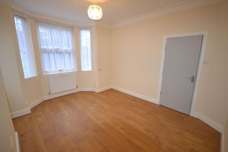 2 bedroom end of terrace house to rent - Photo 5