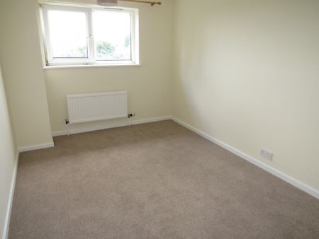 Smith House, Grange Road, Newark, Notts, NG24 - Photo 2