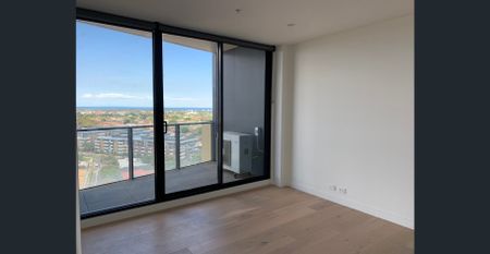 Light-Filled 2 Bedroom Apartment in Malvern East - Photo 4