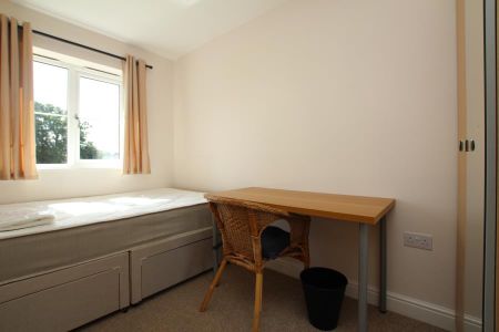 7 bedroom terraced house to rent - Photo 5