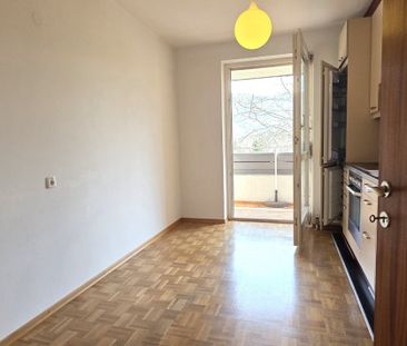 helle 2 Zimmer-Wohnung mit Loggia UND Balkon in zentraler Ruhelage ... - Photo 4