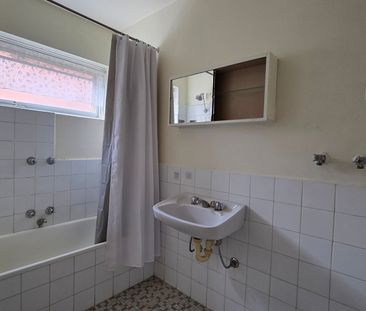 Bright & Easy Living - Photo 5