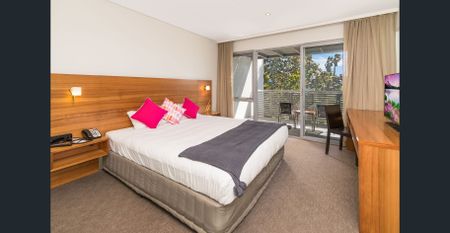 Resort living overlooking the lagoon pool - Photo 5