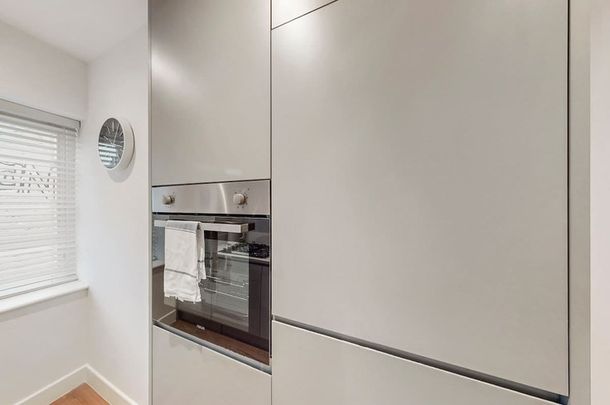 Kingsland High Street - Photo 1