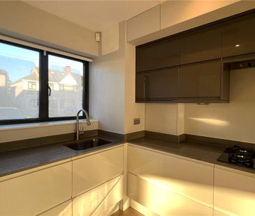 Bideford Avenue, Perivale, Greenford, UB6 8DF - Photo 3