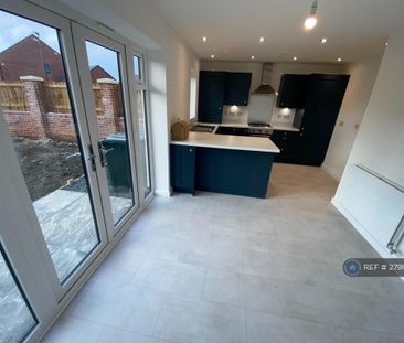 3 bedroom detached house to rent - Photo 5