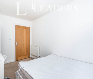 2 bedroom apartment to rent Enterprise House, Isambard Brunel Road,... - Photo 3