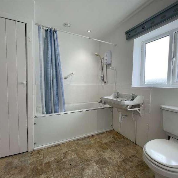 Penrhos Road, Bangor, Gwynedd, LL57 - Photo 1