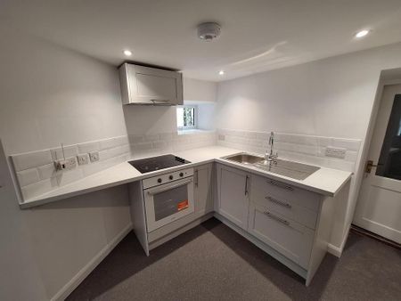 3 bedroom terraced house to rent - Photo 5
