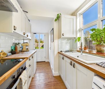 Sandford Road, Chelmsford, Essex, CM2 6DF - Photo 6