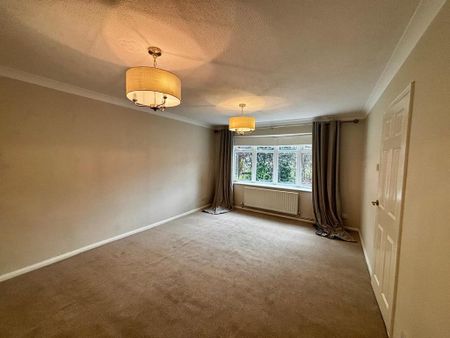 4 bedroom detached house to rent - Photo 3