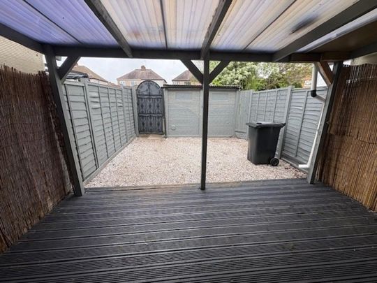 3 bedroom terraced house to rent - Photo 1