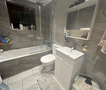 Room in a Shared House, Follett Street, E14 - Photo 4