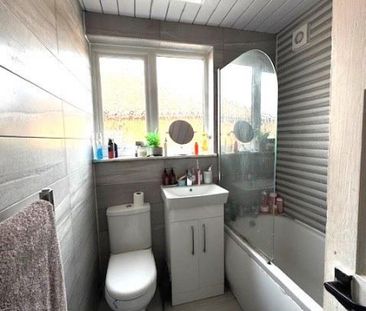 Meadvale Road, Leicester - Photo 6