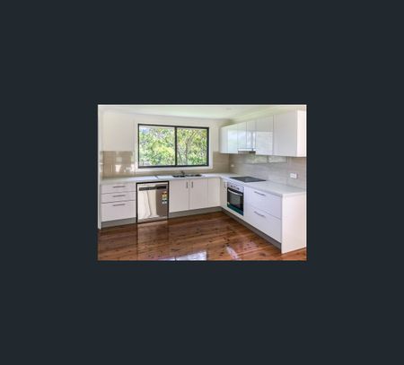 14 Holland Close, Springfield, NSW 2250 - Photo 2
