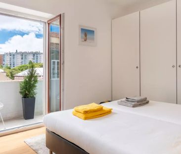 4-bedroom apartment for rent in Santo António - Photo 2