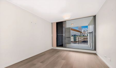 2 bed 2 bath*404 - Photo 3