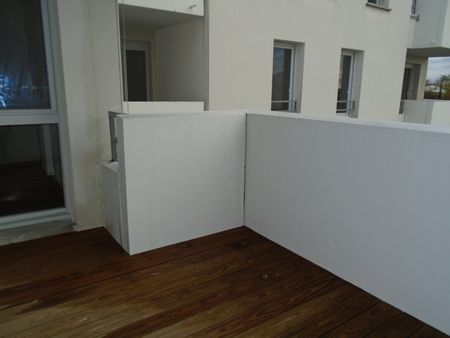 Location Appartement 2 pièces 42m² ST ANDRE DE CUBZAC 33240 - Photo 3