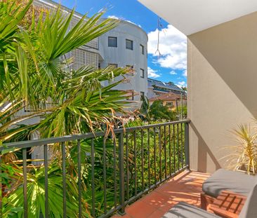 Fully Furnished, Beachside Studio Apartment - Photo 4